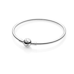 ❗️SOLD Pandora sterling silver 7.5 bangle bracelet